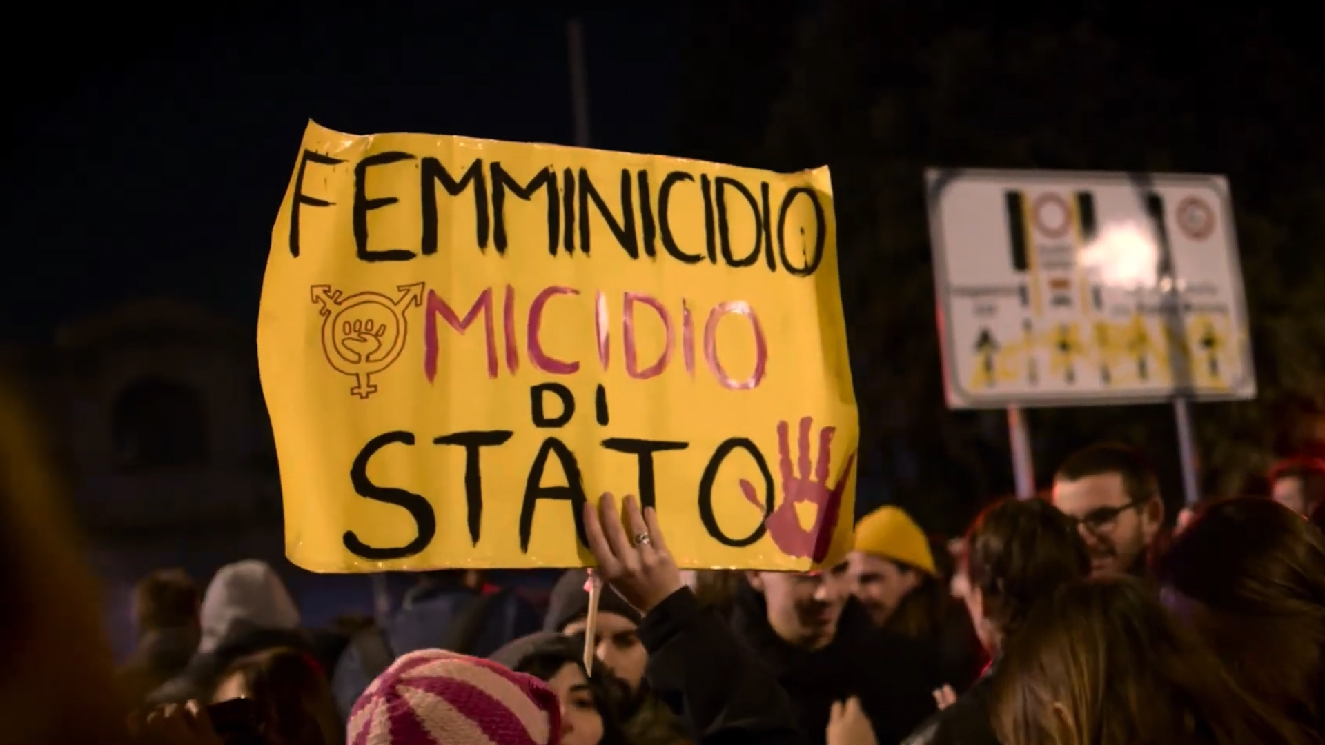 Le cose in frantumi luccicano